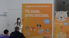 All'hub vaccinale di via Morelli a Brescia le somministrazioni dei vaccini anti Covid ai bambini - Foto © www.giornaledibrescia.it