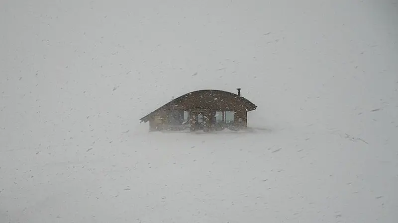 Il Dasdana sferzato dalla neve - immagine tratta dalla webcam di Meteopassione.com