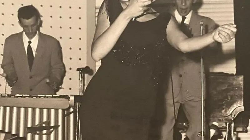 Mina al Lido dei Platani nel luglio del 1961 - Foto messe a disposizione dalla signora Carla, moglie di Ivan Nevola