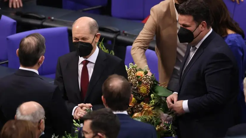 Olaf Scholz nei momenti successivi alla sua elezione