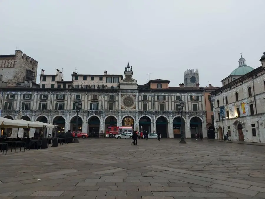 Principio di incendio in centro a Brescia