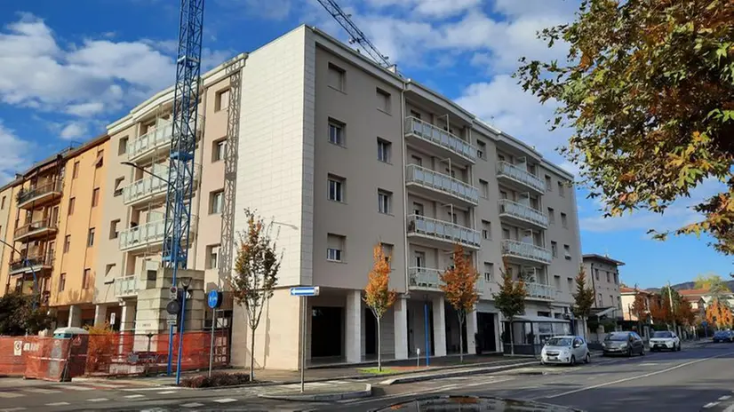 Il condominio Ludis a Brescia dopo l’intervento con le detrazioni del Superbonus - © www.giornaledibrescia.it