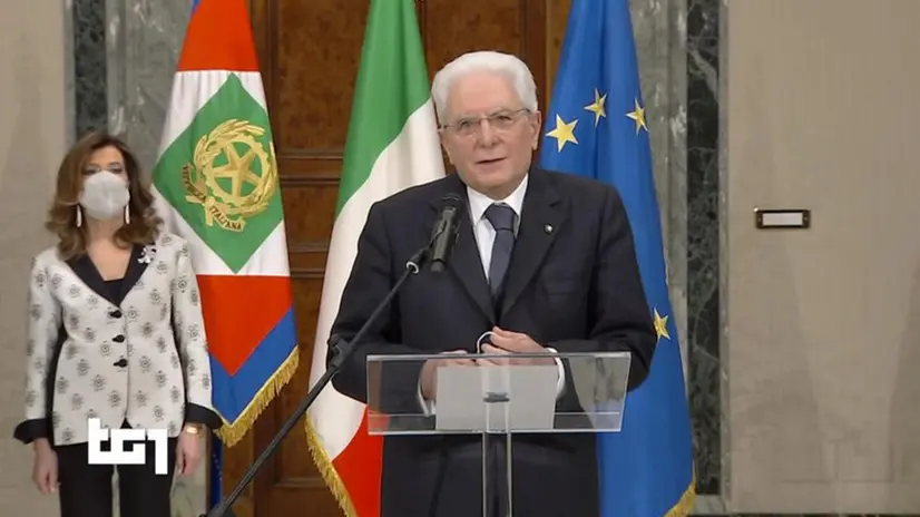 Sergio Mattarella parla agli italiani dopo aver ricevuto il risultato del voto in Parlamento