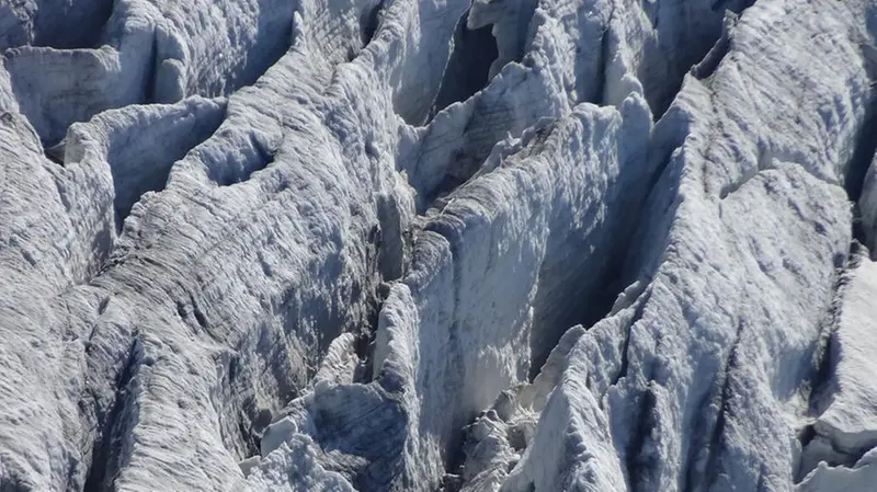 I crepacci dell'effluenza del cornetto di Salarno il 21 agosto 2021 - Foto Amerigo Lendvai
