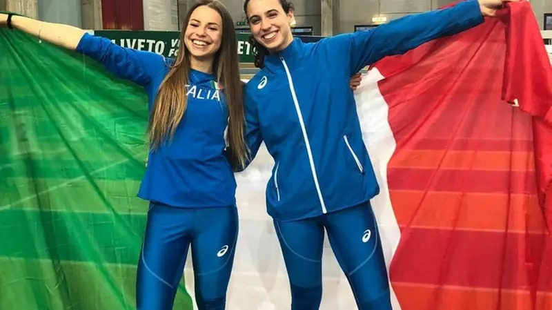 Elena Carraro e Alessandra Bonora con il tricolore: agli Italiani giovanili di atletica hanno strabiliato nei 60 ostacoli e nei 400 metri