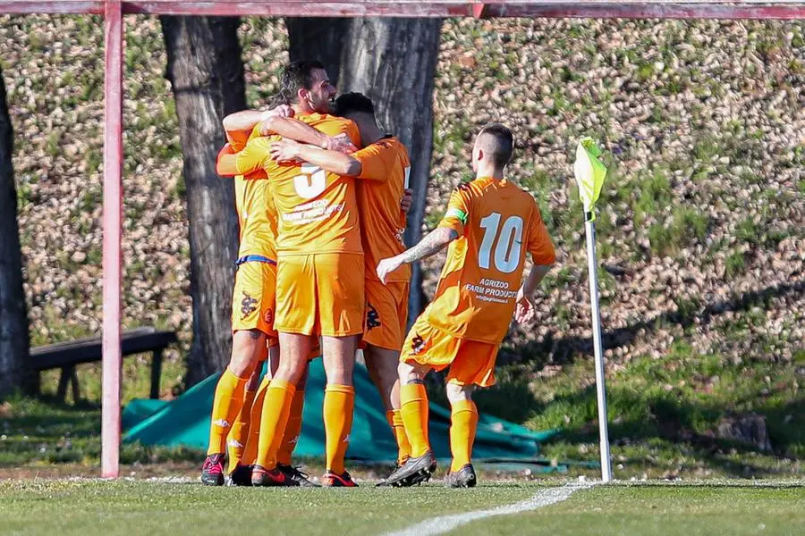 Calcio Seconda: Real Castenedolo-Gottolengo 4-0