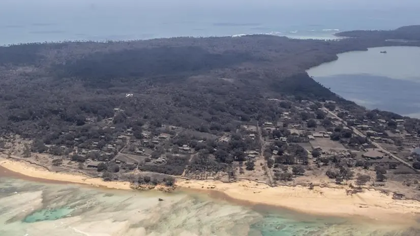 L'isola di Tonga dopo lo tsunami