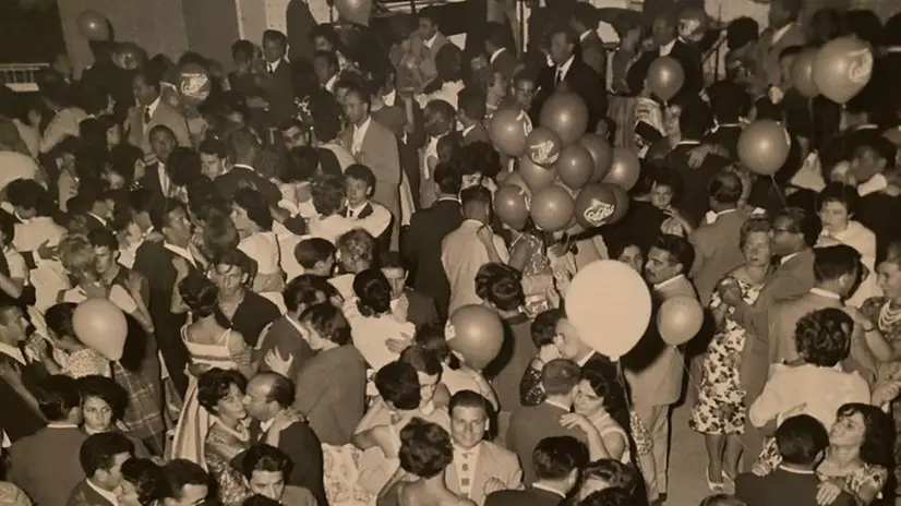 Lido dei Platani, Iseo. Una gran soirée nei primi anni ’60 - Foto messe a disposizione dalla signora Carla, moglie di Ivan Nevola