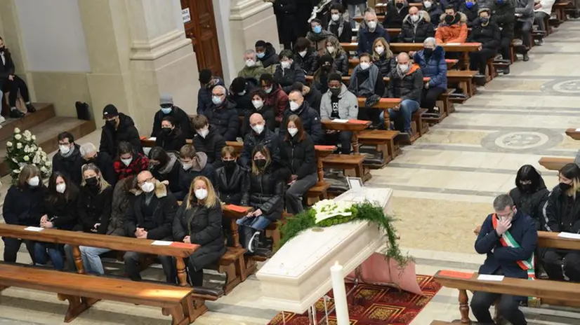 Il funerale di Irene Sala a Villanuova sul Clisi