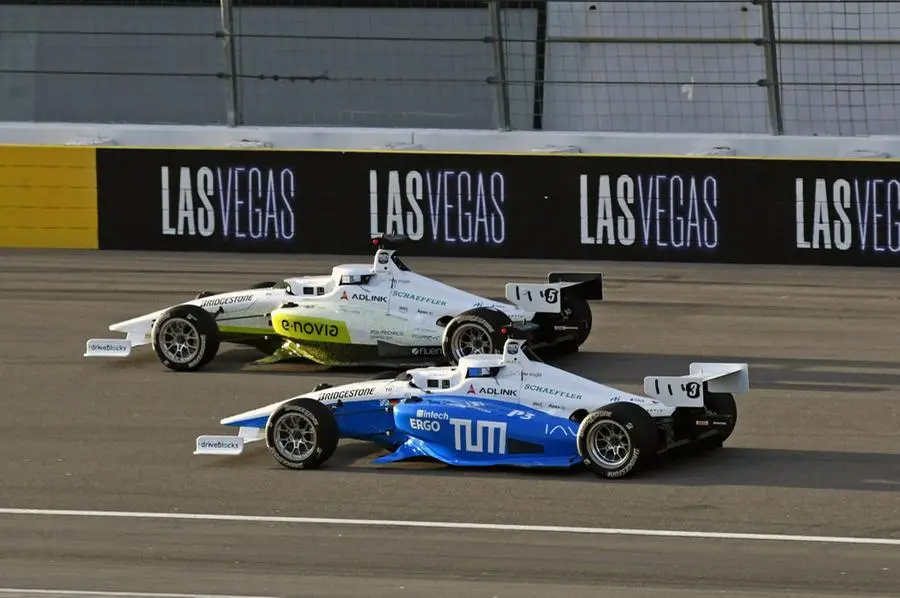 «As.car.i», l'autopilota «bresciano» da Formula 1 trionfa a Las Vegas