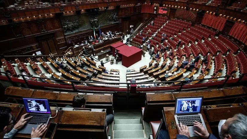 L'aula di Montecitorio durante la prima seduta per l'elezione del Presidente della Repubblica - Foto Ansa/Roberto Monaldo/Pool © www.giornaledibrescia.it