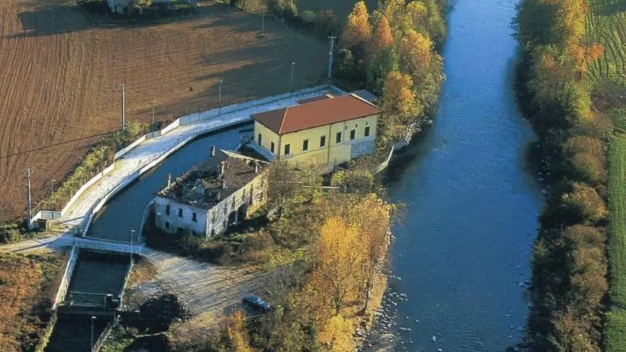 La centrale idroelettrica, attiva dal 1894, è stato il primo impianto della provincia di Brescia - © www.giornaledibrescia.it
