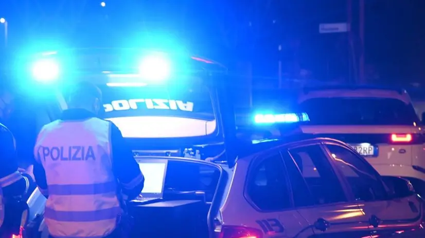 Una pattuglia della Polizia Stradale durante un controllo Foto © www.giornaledibrescia.it