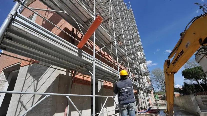 Sono tanti i cantieri aperti nel Bresciano - © www.giornaledibrescia.it