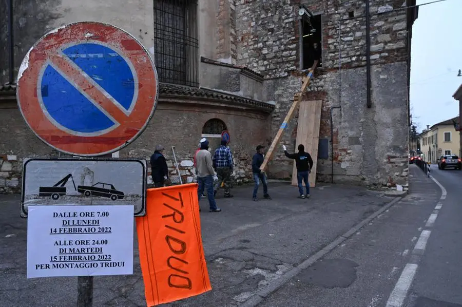 Castenedolo, macchina del triduo: la preparazione / 1