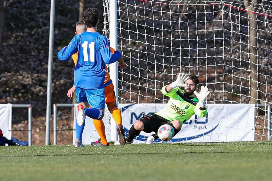 Calcio Seconda: Real Castenedolo-Gottolengo 4-0