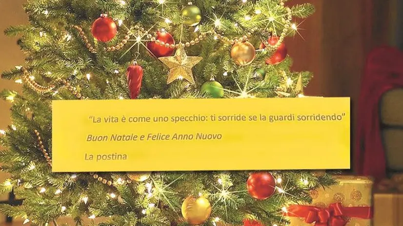 Pensiero positivo. Il bigliettino d’auguri depositato nelle cassette delle lettere di Novagli