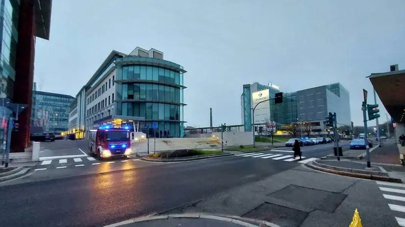 Il luogo dell'esplosione, in via Maciachini a Milano