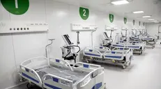 Un reparto dell'ospedale Covid in Fiera a Milano - Foto Ansa/Mourad Balti Touati - © www.giornaledibrescia.it
