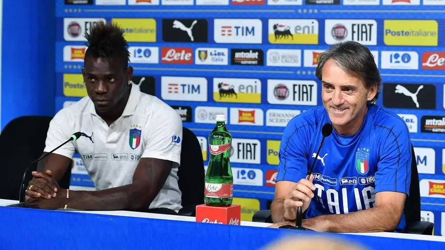 Mario Balotelli e Roberto Mancini - Foto Ansa © www.giornaledibrescia.it