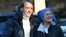 Roberto Mancini con suor Rosalina Ravasio della comunità Shalom di Palazzolo - © www.giornaledibrescia.it