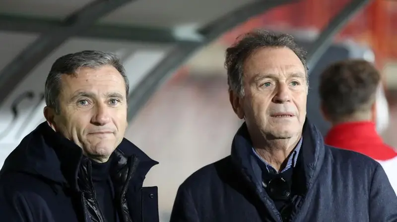 Marroccu e Cellino insieme a bordocampo - Foto New Reporter Nicoli © www.giornaledibrescia.it