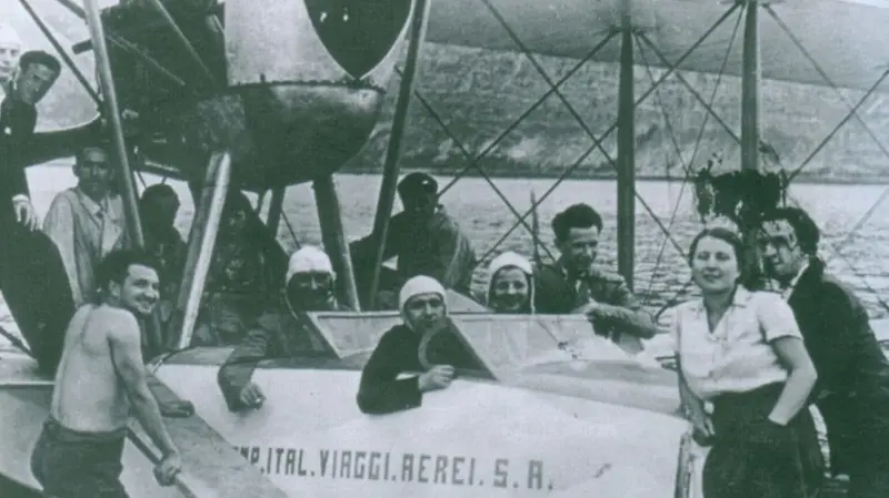 Nel 1930 un idrovolante atterra sul lago d’Iseo - © www.giornaledibrescia.it