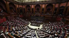 La legge di bilancio 2022 è passata alla Camera senza modifiche rispetto al Senato - Foto Ansa/Riccardo Antimiani © www.giornaledibrescia.it