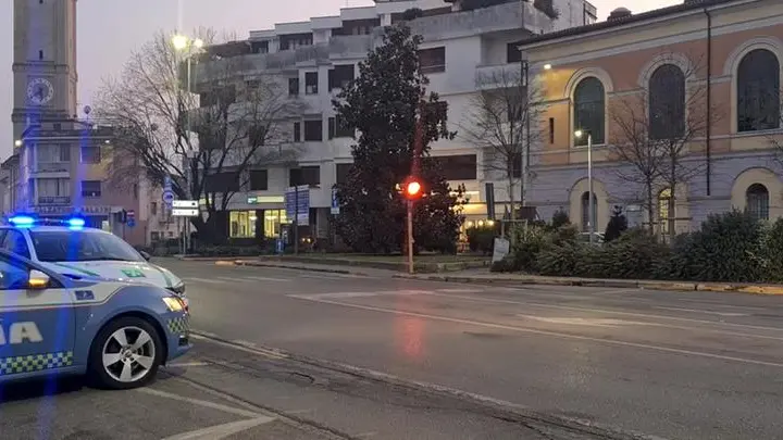 L'incrocio in via Zanardelli a Carpenedolo dove è stato investito il bimbo