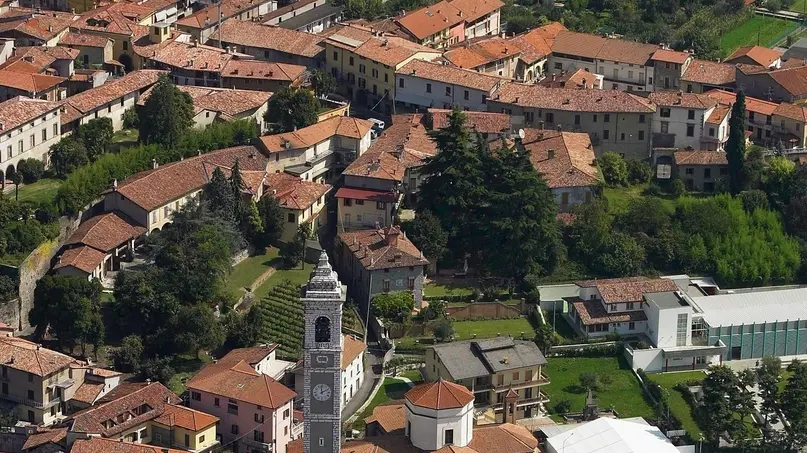 Capriolo visto dall'alto - © www.giornaledibrescia.it