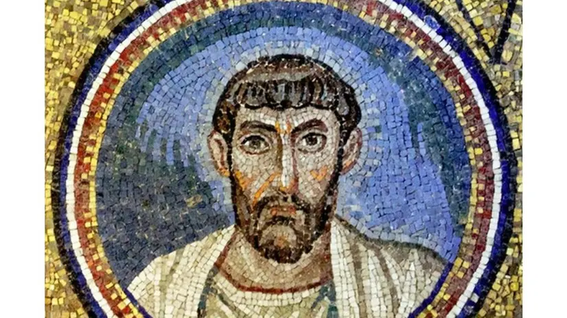 San Crisogono martire come raffigurato nel mosaico di Sant'Apollinare, a Ravenna - © www.giornaledibrescia.it