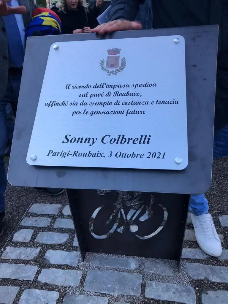 Sonny Colbrelli a Casto per l'omaggio in suo onore