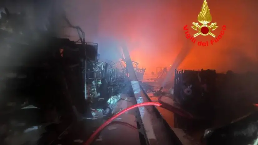 Incendio alla Vibatex di Montichiari
