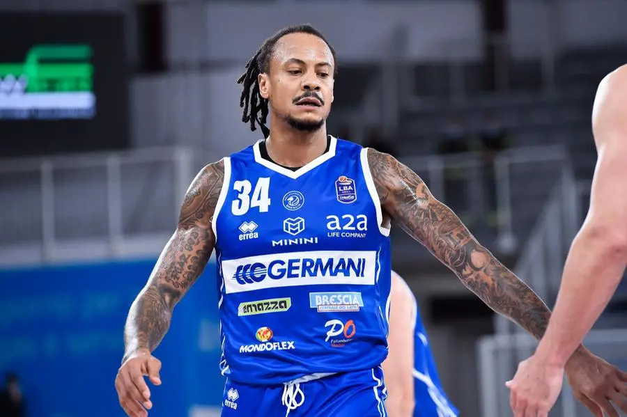 Brescia 74-Virtus Bologna 103