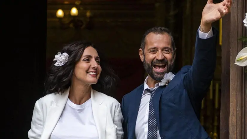 Sposi (al cinema): Ambra Angiolini e Fabio Volo nel film «Per tutta la vita» © ANDREA MICONI