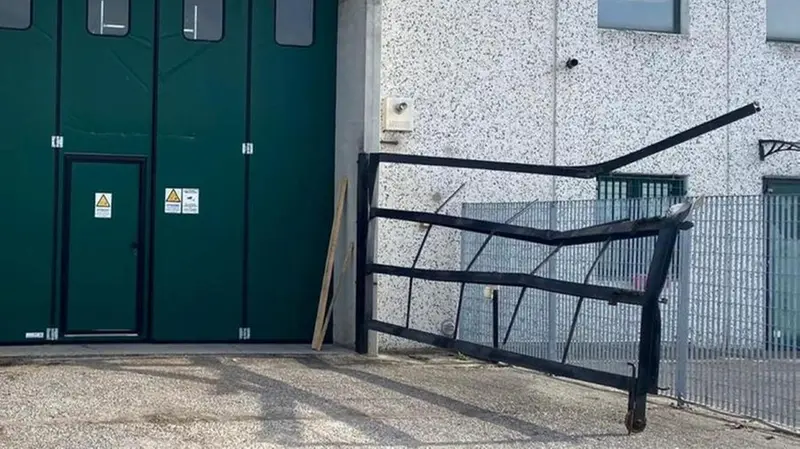 Lonato, nuovo assalto al deposito tabacchi dei Monopoli di Stato