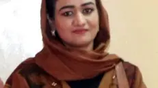 L'attivista e docente di Economia di 29 anni Frozan Safi, uccisa a Mazar-i-Sharif in Afghanistan
