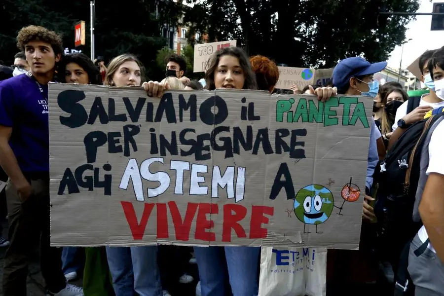 Manifestazione ambientalista a Milano con Greta Thunberg