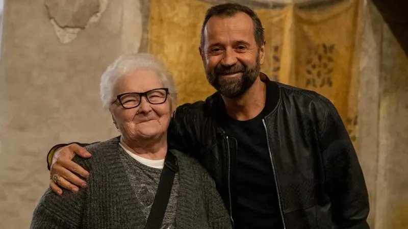 Fabio Volo insieme alla mamma all'auditorium Santa Giulia - Foto NewReporter/Nicoli © www.giornaledibrescia.it