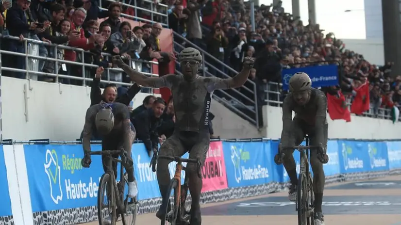 Sonny Colbrelli vince la Parigi-Roubaix: da Casto all'Olimpo del ciclismo