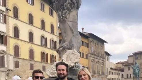Chiara Ferragni e Fedez insieme a Francesco Vezzoli a Firenze