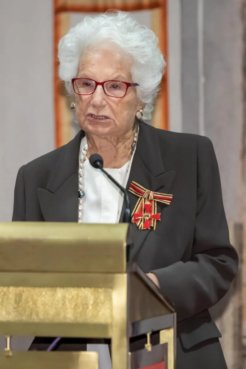 La Repubblica Federale di Germania ha conferito l'Ordine al merito alla senatrice a vita Liliana  Se