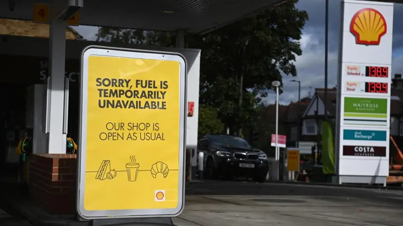 Gran Bretagna senza benzina