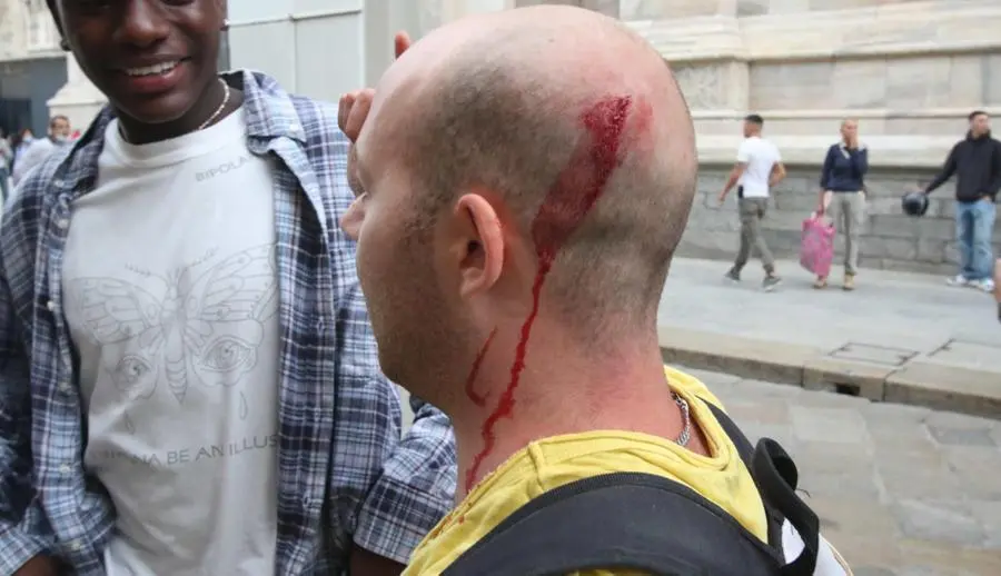 No Green Pass, scontri tra manifestanti e forze dell'ordine a Milano