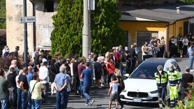 Ad Agnosine i funerali di Giuseppina Di Luca