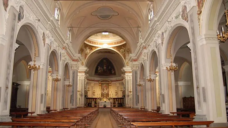 Veduta interna della Chiesa parrocchiale di San Giorgio - Foto del Fondo per l'Ambiente italiano