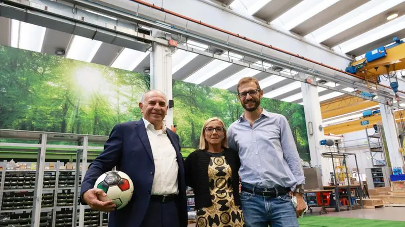 Dino Capitanio con la moglie Giusy e il figlio Marco - Foto © www.giornaledibrescia.it