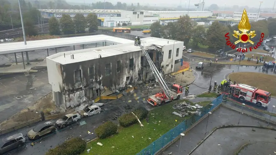 San Donato, soccorritori sul luogo della tragedia: 8 le vittime