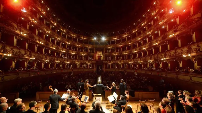 Un concerto al teatro Grande - Foto New Reporter Favretto © www.giornaledibrescia.it