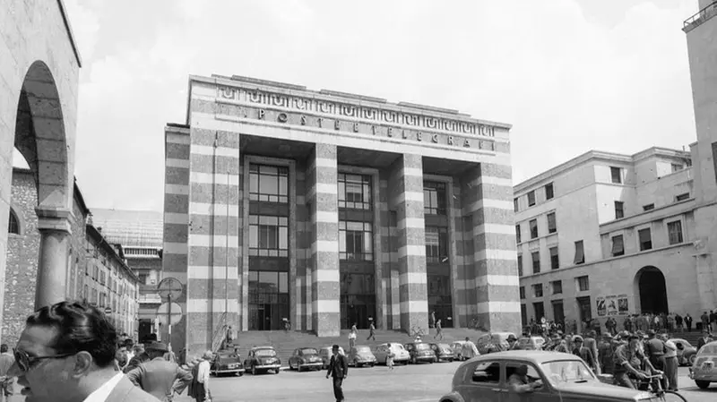 Il Palazzo delle Poste nel 1961 - Foto Poste Italiane © www.giornaledibrescia.it
